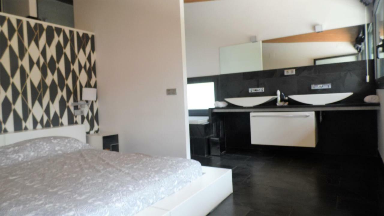 Villa Del Bosque Castelldefels Zewnętrze zdjęcie